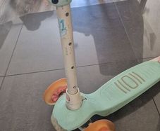 3-wheel scooter