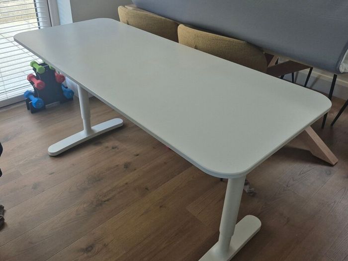 Ikea Bekant Desk
