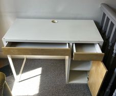 Computer desk / study desk
