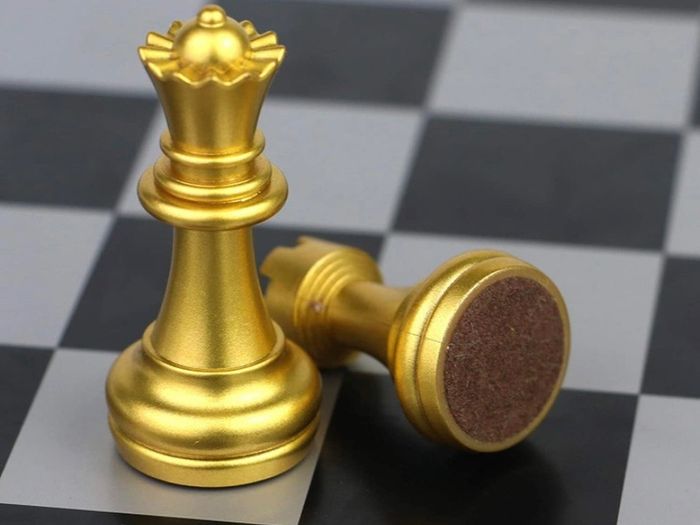 Chess Set Chess Board Game for Kids Adults with Magnetic Chess Pieces,Travel Chess Games Folding Chess Board Sets Educational Kids Toys (FREE POSTAGE)