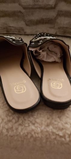 Ladies Flats..GIVANA  Brand New