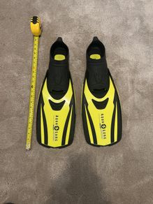Snorkeling fins size 9-11