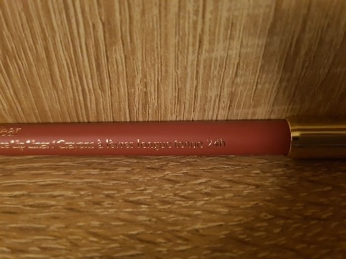 Estee Lauder Double Wear 24H StayinPlace Lip Liner in the shade 015 Blush