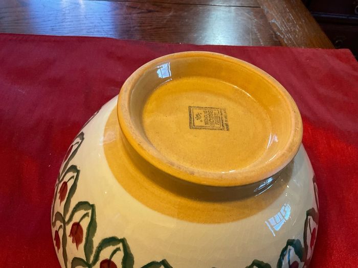 Nicholas Mosse Red Tulip vintage 9 inch diameter bowl