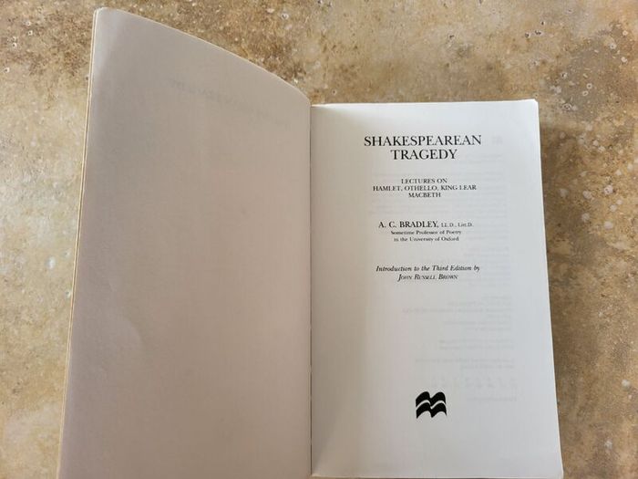 Shakespearean Tragedy By A.C. Bradley.