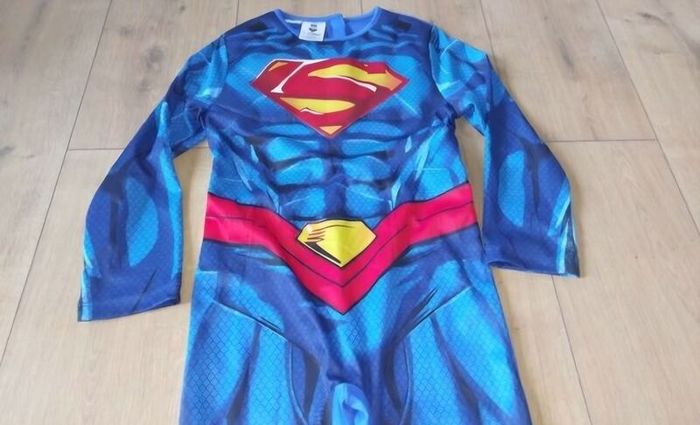 Brand New DC Superman Costume - Jumpsuit & Cape - Size - 7-8 Years - RRP - 29.99