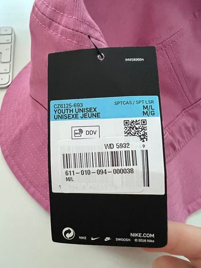 nike pink bucket hat