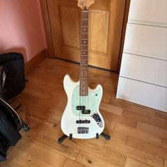 Fender Mustang PJ Bass