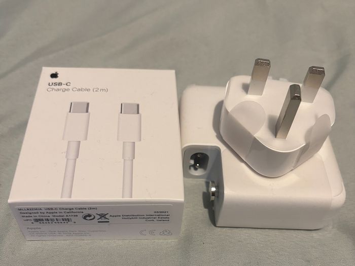 MacBook Pro A2251(13-inch, 2020, Four Thunderbolt 3 ports)