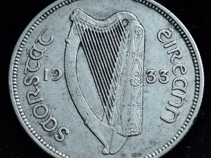 Ireland - 1933 - Florin - Salmon - Silver - KM.7 - [2751]