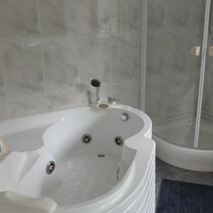 Jacuzzi Bath