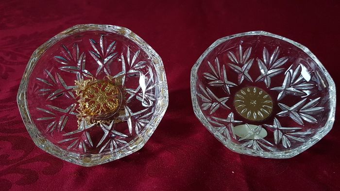 Killarney Crystal Cut Crystal Glass With Number 21 Lidded Jewelry Dish / Bowl With 22 Carat Gold Cover Handle and Footed Base Finishing Made In Ireland