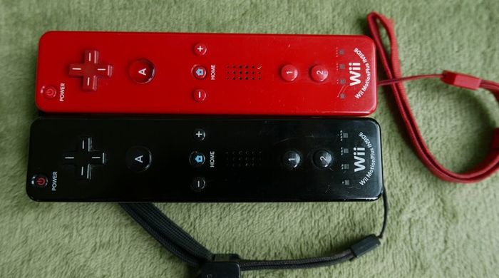 Nintendo Wii Official Remotes (25 each)