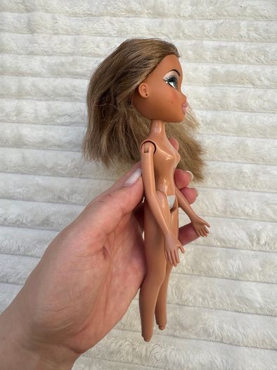 Bratz Girlfriendz Night Out Dance Disco Fianna Doll Nude Used Please see photos