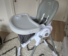 Babylo siesta highchair