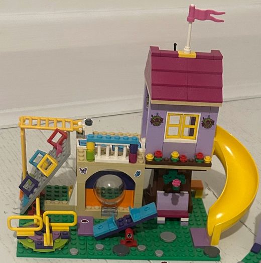 Lego Friends Heartlake City Playground 41325