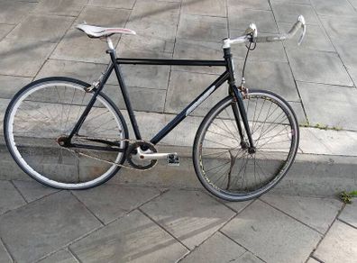 Single or fixie bike, need some parts.