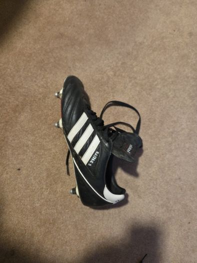 Adidas Kaiser 5