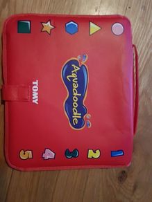 TOMY Aquadoodle Take and Travel Case