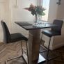 breakfast bar and chairs Image 2