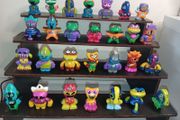 Fings Figures approx 4 cms produced by Topps Rare Figures Set From 2010 Discontinued 1 Year Later 28 Figures #3