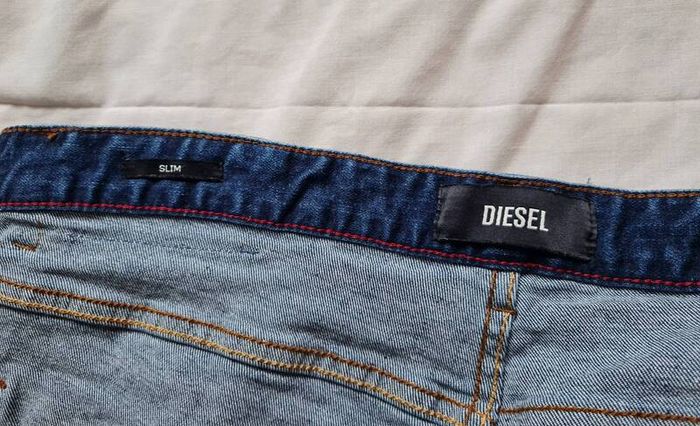 diesel stretch denim Size 30/34 zip fly navy in like new condition
