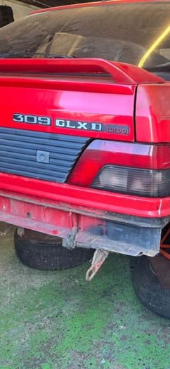 Peugeot 309