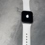apple watch se 40mm Image 2