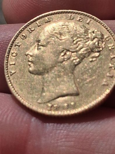 1861 22k Gold Soverign