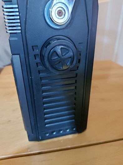 Vintage Radio and Tape Player-Recorder, everything working great and in excellent condition