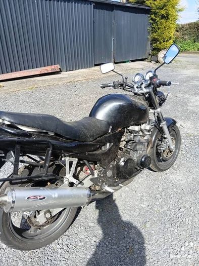 kawasaki zr 750 2000