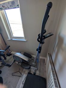 cross trainer / elliptical machine
