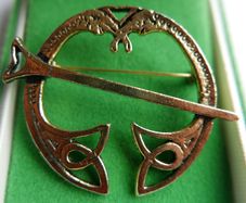 Vintage Beautiful Celtic Brooch made of Bronze