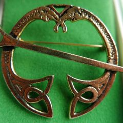 Vintage Beautiful Celtic Brooch made of Bronze