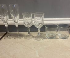 Crystal Cut Flutes, Wine Glasses & Tullamore Dew Whiskey Tumblers (6 Pieces)