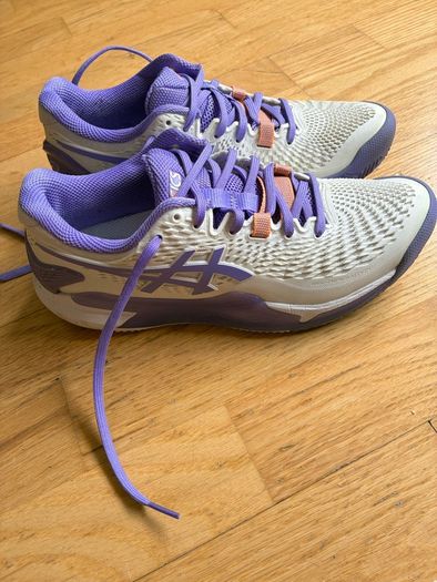 Asics tennis court shoes women