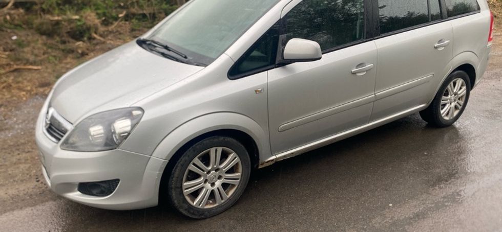 2012 Opel Zafira nct 10/27 7 seater