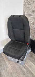 w907 driver seat + base