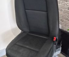 w907 driver seat + base