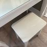 Vanity table Image 3