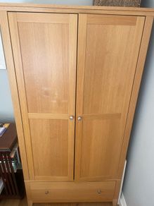 Oak veneer wardrobe