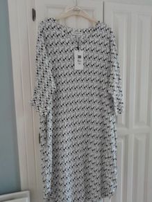 Caroline Donnelly Midi Dress New.