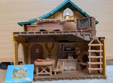 Sylvanian Lakeside Lodge