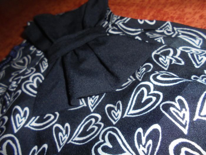 Ladies Black & White Sleeveless Dress for Sale