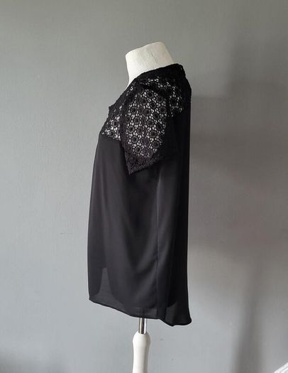 F&F black top with lace, Size 12