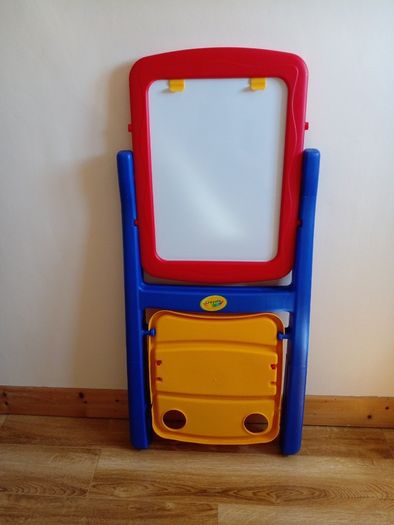 Crayola Qwikflip 2-Sided Easel