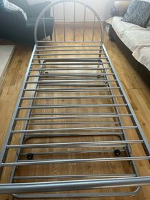 single bed with guest bed