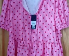 lovely summer top.short sleeve..brand new