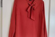 women's pussybow blouse