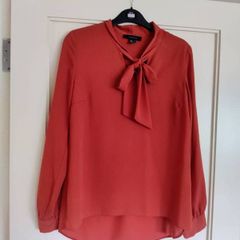 women's pussybow blouse